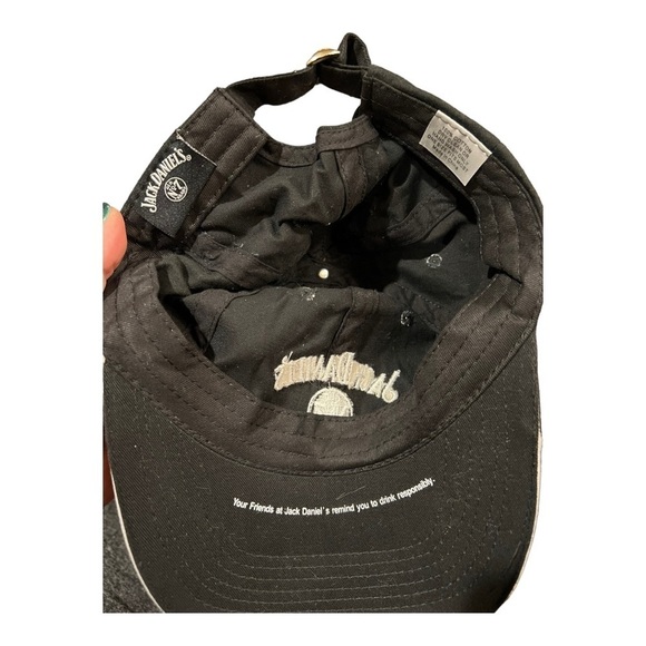 Black and white Jack Daniels hat - Picture 5 of 6